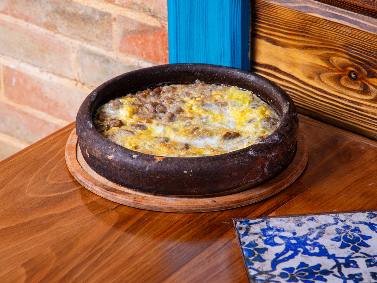 Qarouma egg pot